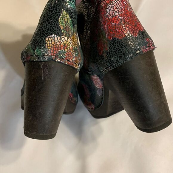 Sanita Safran Size 37 - 6 cracked leather clog ankle boots in floral rose - Picture 9 of 16